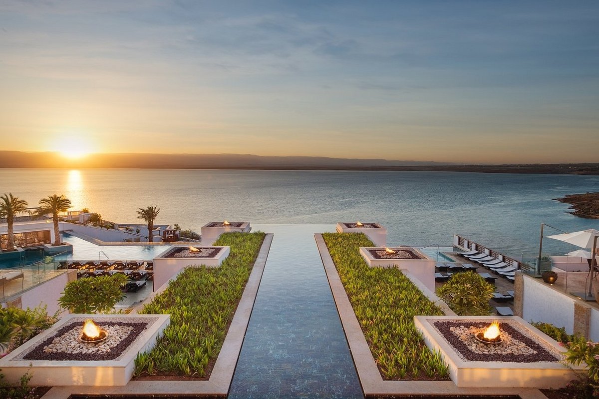 Best Resorts and Beaches at the Dead Sea