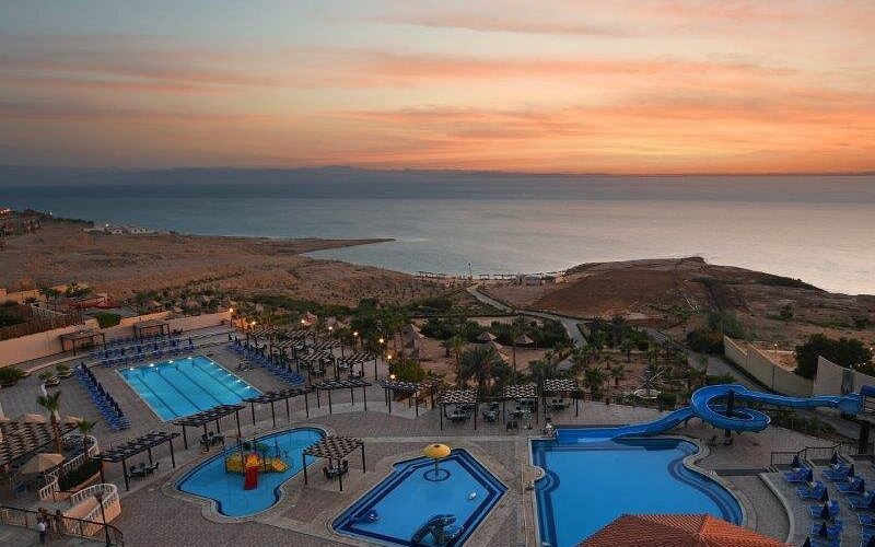 Luxury Spa Treatments at the Dead Sea: What to Expect