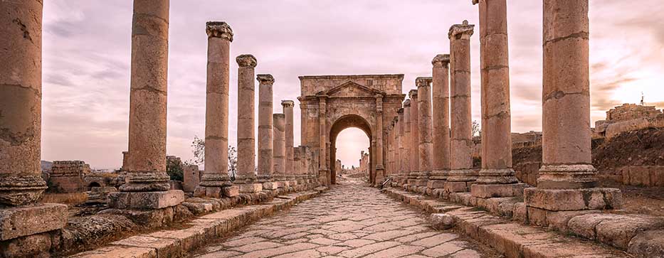 Jerash vs. Petra: Comparing Jordan's Ancient Wonders